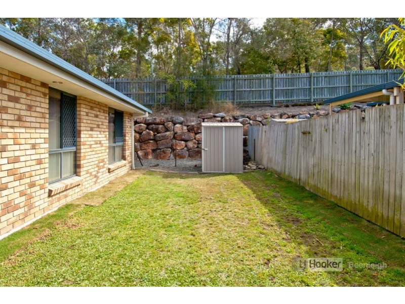 12 Mountain View Crescent, Mount Warren Park QLD 4207