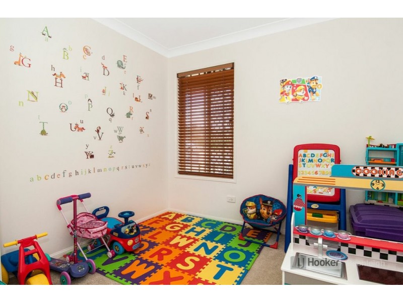 103 Castile Crescent, Edens Landing QLD 4207