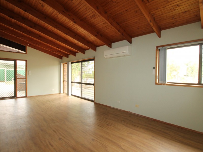 45 Harding Blvd, Mount Warren Park QLD 4207