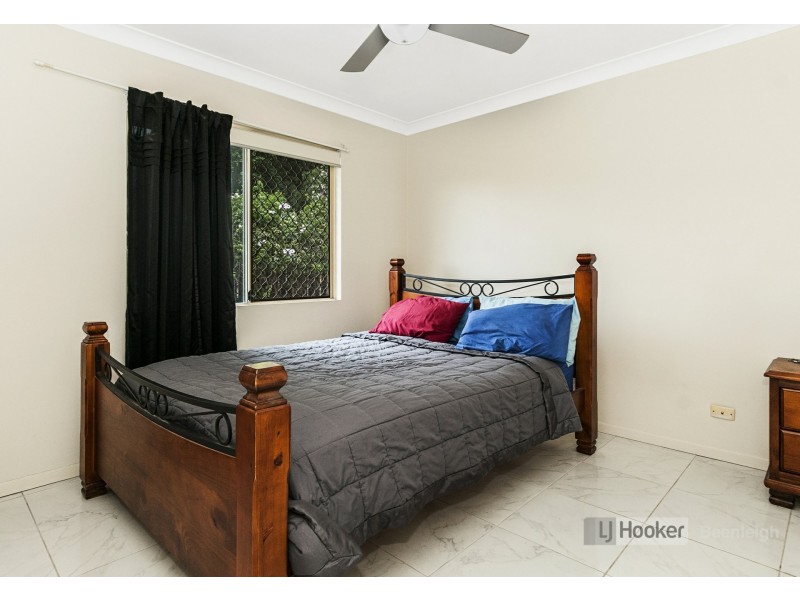 10 Vromans Court, Edens Landing QLD 4207
