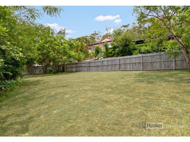 10 Vromans Court, Edens Landing QLD 4207