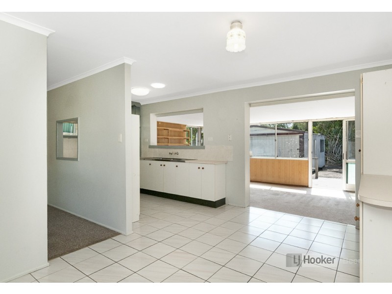47 Harburg Drive, Beenleigh QLD 4207