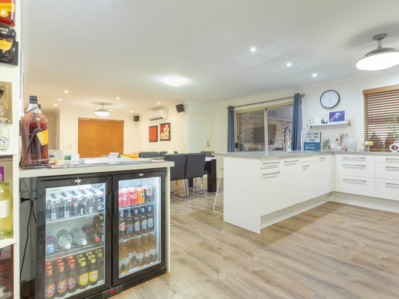17 Laura Anne Drive, Windaroo QLD 4207