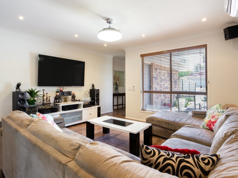 17 Laura Anne Drive, Windaroo QLD 4207
