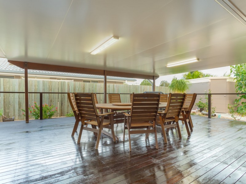 17 Laura Anne Drive, Windaroo QLD 4207