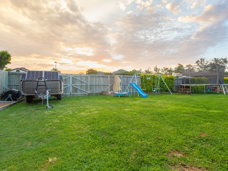 17 Laura Anne Drive, Windaroo QLD 4207