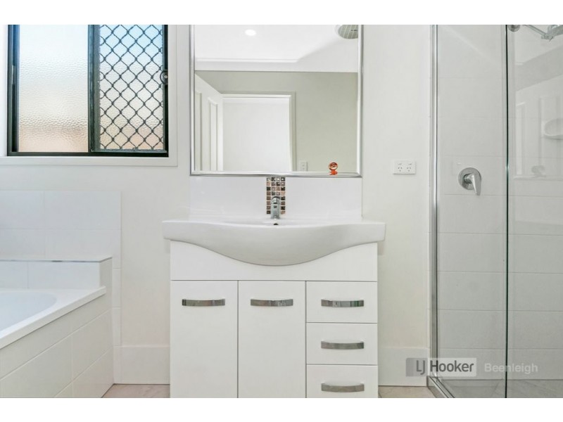 12 Dalby Street, Holmview QLD 4207