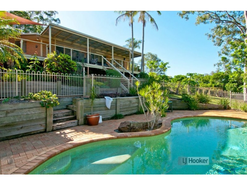 22-24 Hillview Crescent, Bahrs Scrub QLD 4207