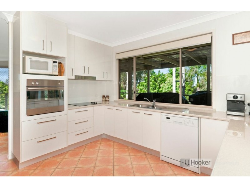 22-24 Hillview Crescent, Bahrs Scrub QLD 4207