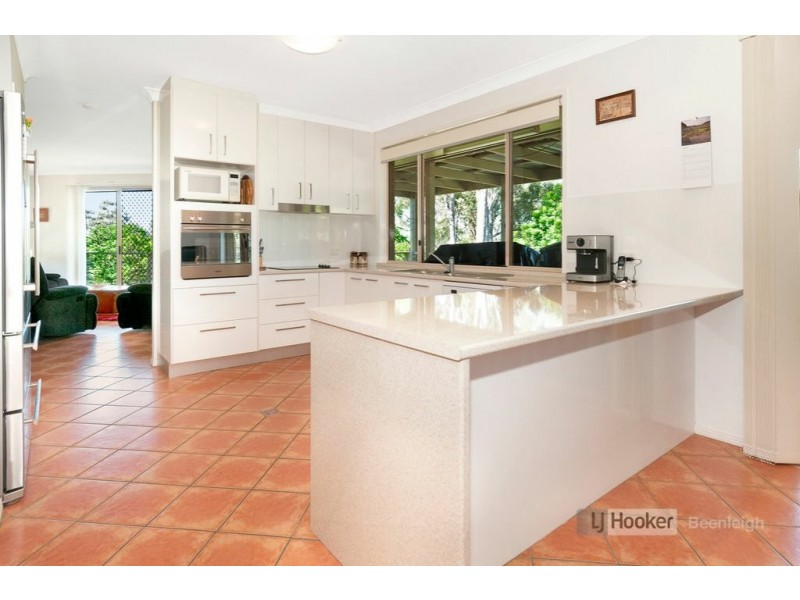 22-24 Hillview Crescent, Bahrs Scrub QLD 4207