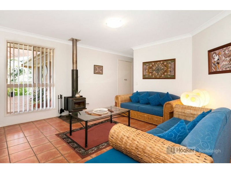 22-24 Hillview Crescent, Bahrs Scrub QLD 4207