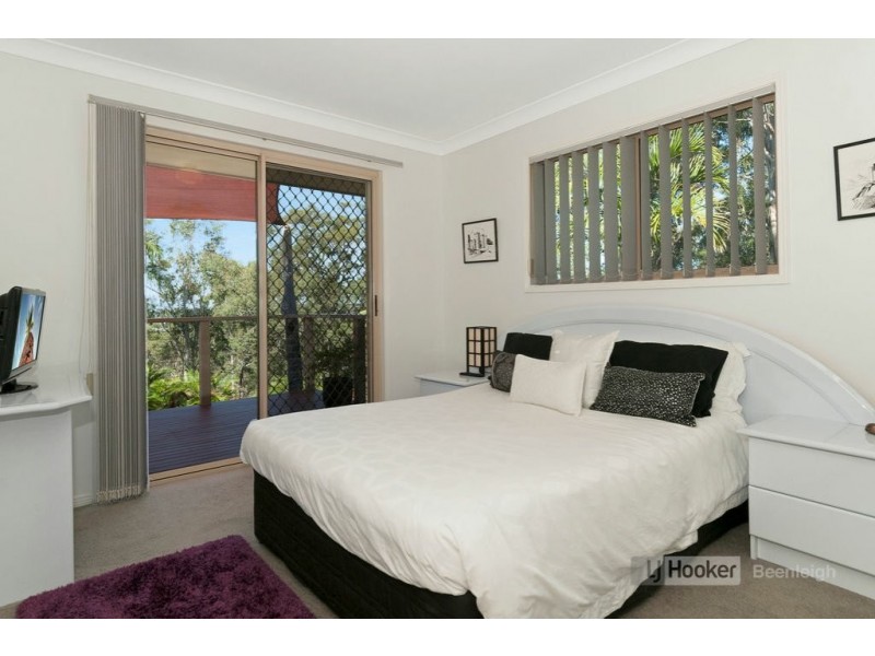 22-24 Hillview Crescent, Bahrs Scrub QLD 4207