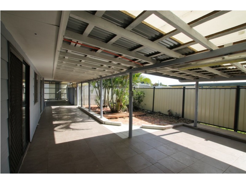 15 Balmoral Street, Eagleby QLD 4207