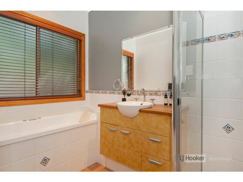 5 Carmen Court, Bahrs Scrub QLD 4207