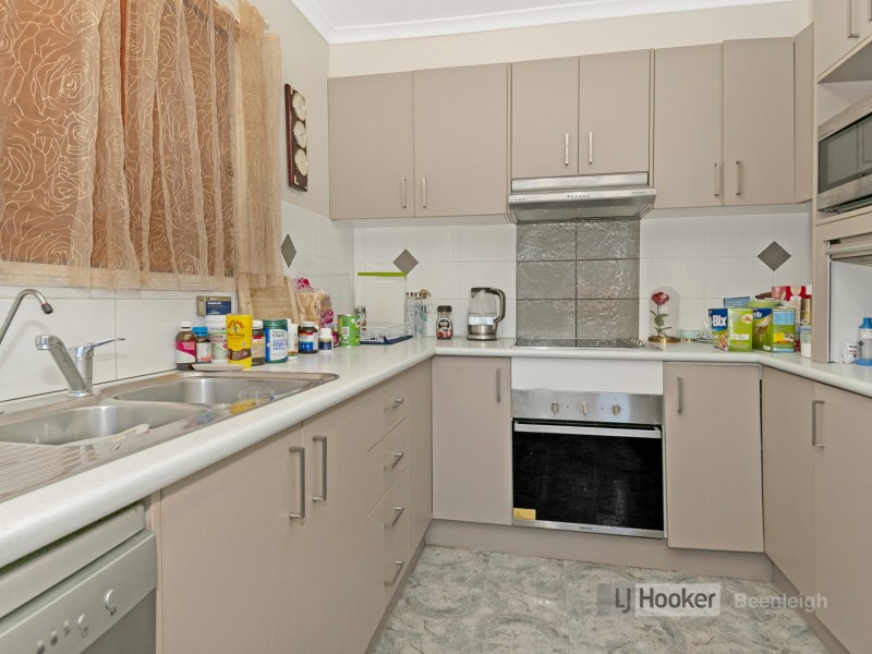 8 Maroochy Crescent, Beenleigh QLD 4207