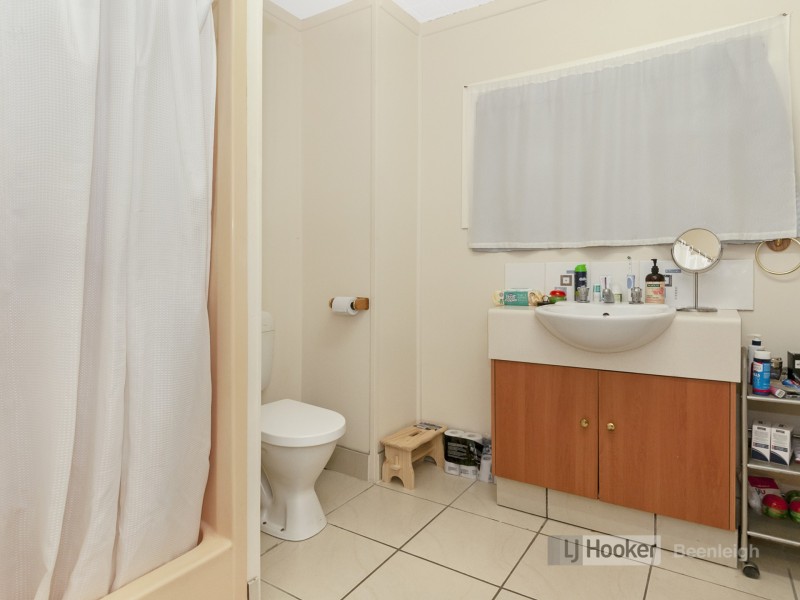 8 Maroochy Crescent, Beenleigh QLD 4207