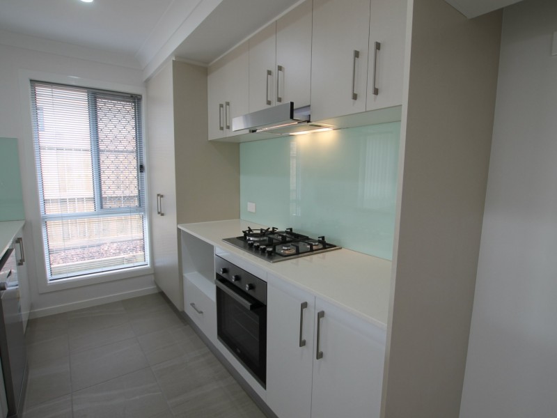 6 Peel Street, Holmview QLD 4207