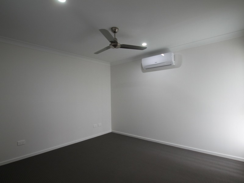 6 Peel Street, Holmview QLD 4207