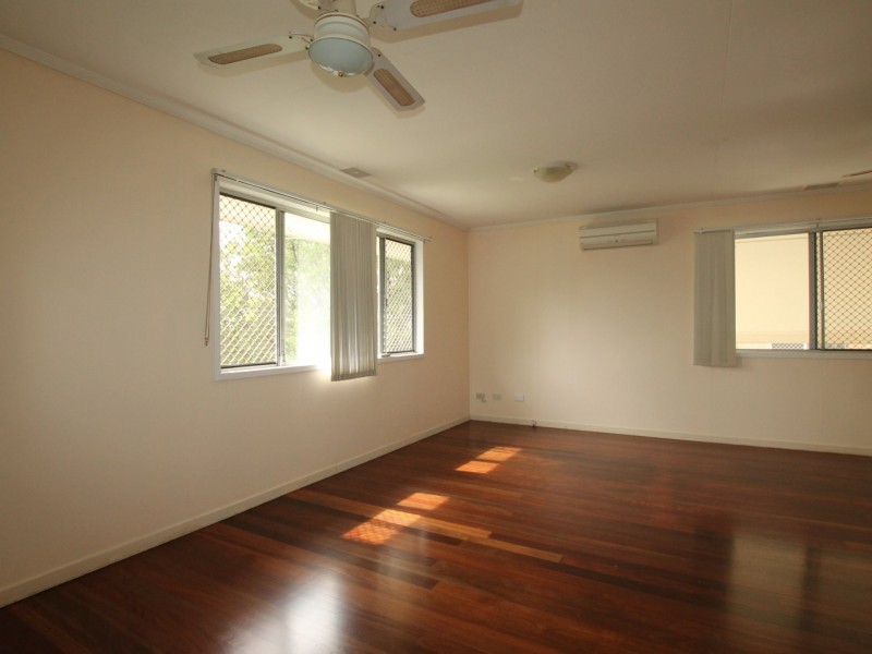 8 Fleet Street, Eagleby QLD 4207