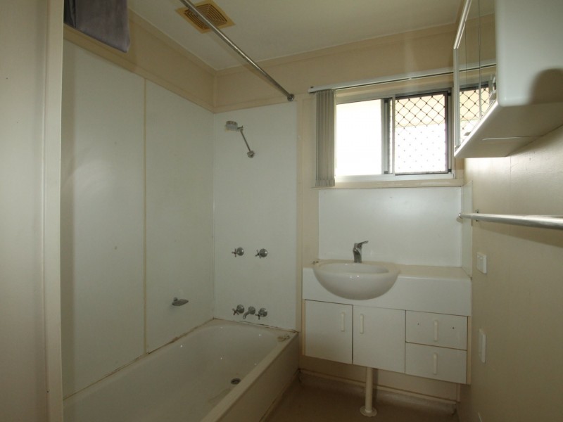 8 Fleet Street, Eagleby QLD 4207