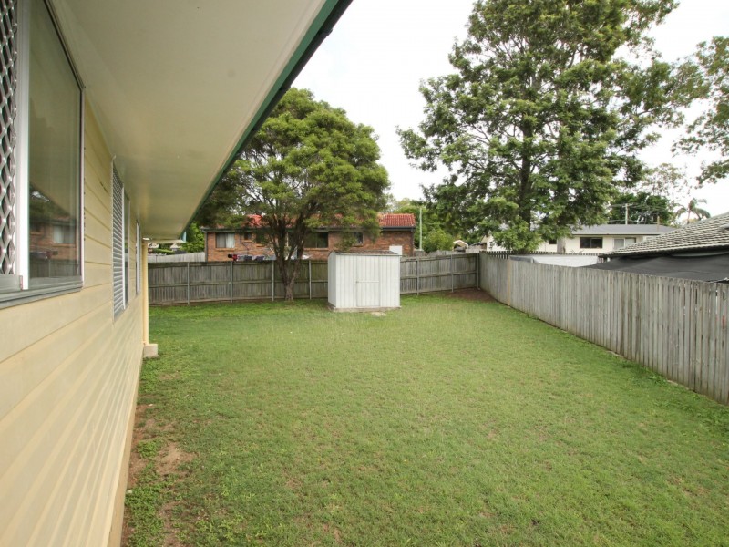 8 Fleet Street, Eagleby QLD 4207
