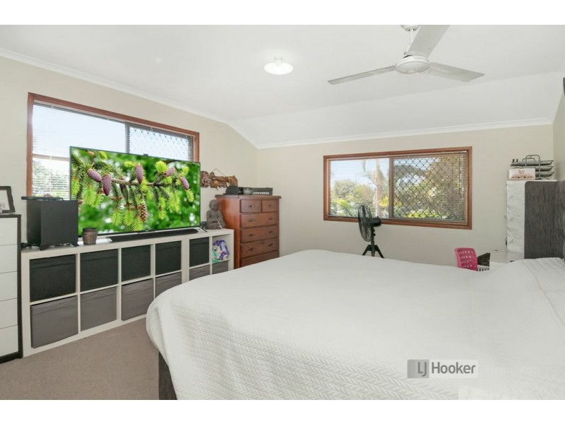 14 Rochester Drive, Mount Warren Park QLD 4207