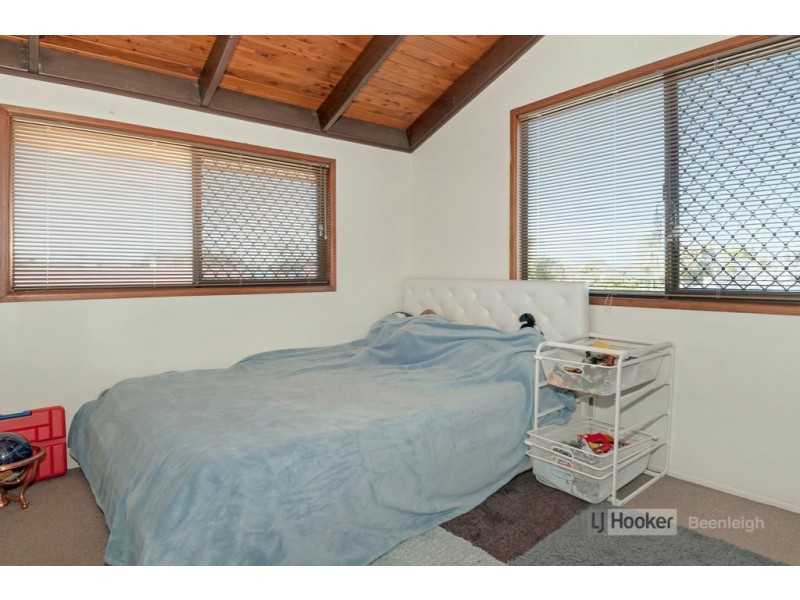 14 Rochester Drive, Mount Warren Park QLD 4207