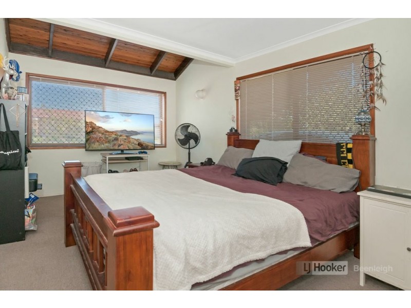 14 Rochester Drive, Mount Warren Park QLD 4207