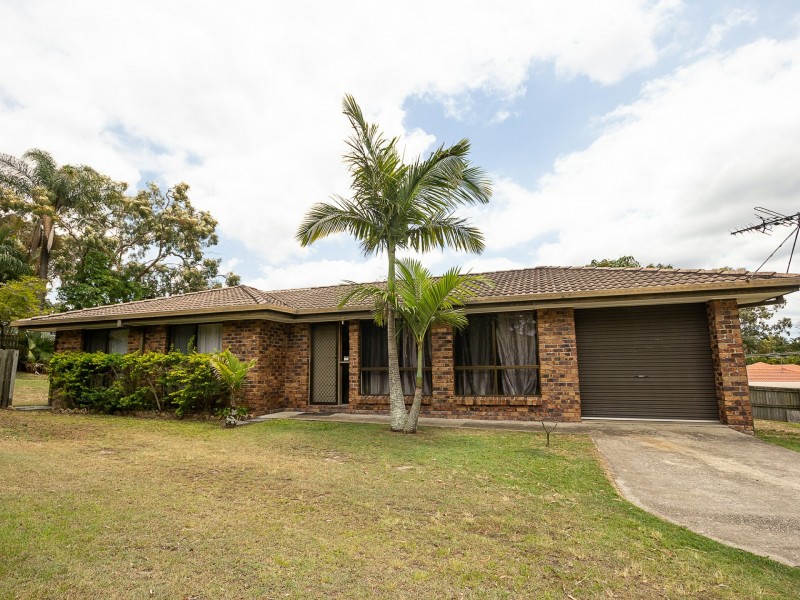 11 Ben Lexcen Court, Mount Warren Park QLD 4207