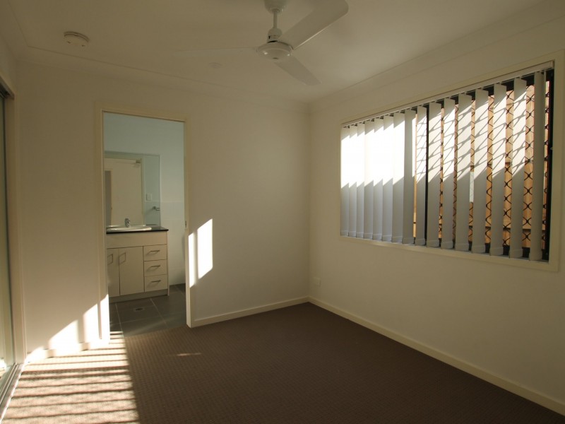 3B Molly Court, Eagleby QLD 4207