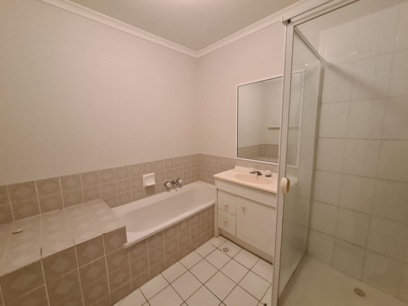 33/50 Castile Crescent, Edens Landing QLD 4207