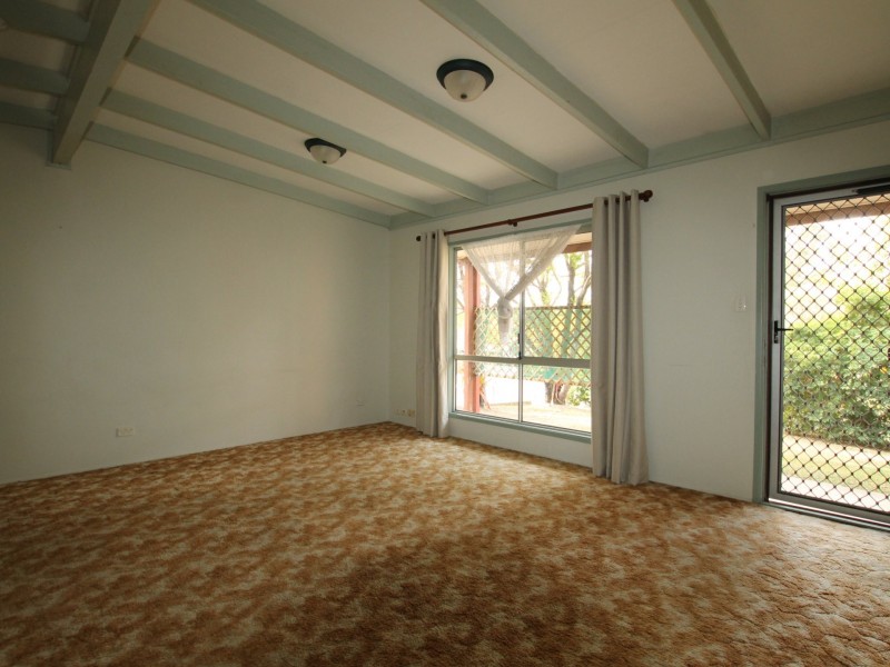 33 Dewar Drive, Loganholme QLD 4129