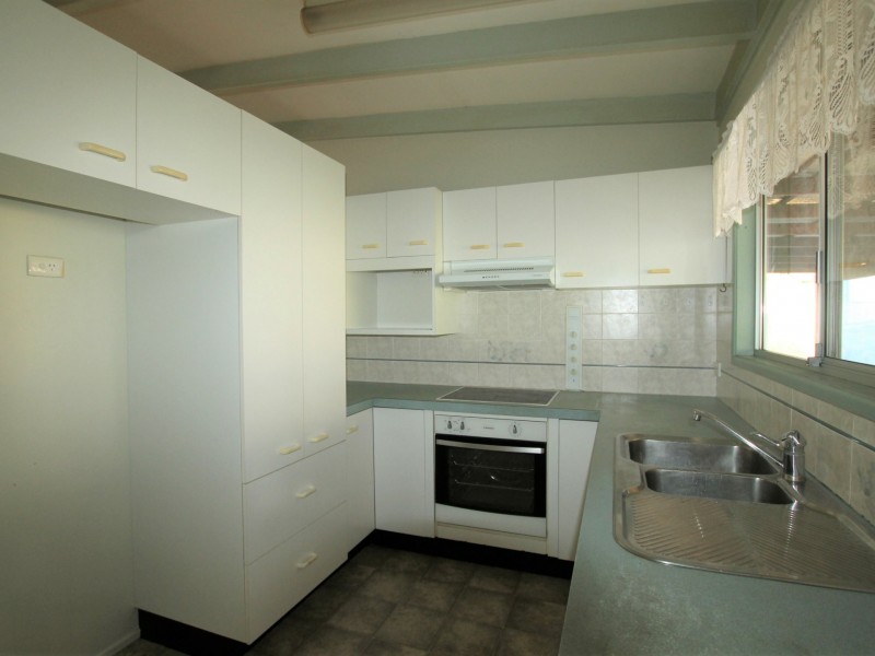 33 Dewar Drive, Loganholme QLD 4129