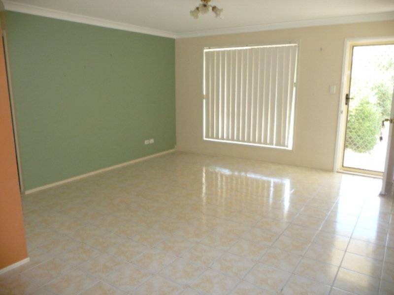 40 Grove Road, Edens Landing QLD 4207
