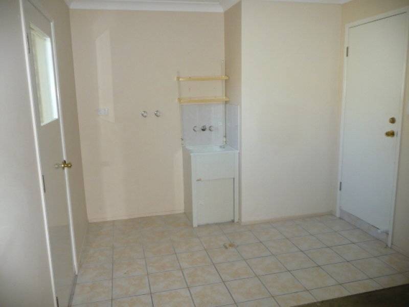 40 Grove Road, Edens Landing QLD 4207
