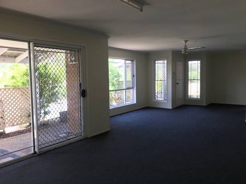 16 Eira Court, Edens Landing QLD 4207