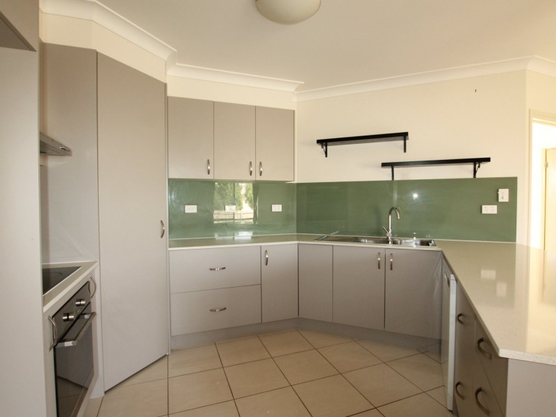 3 Kanimbla Street, Holmview QLD 4207