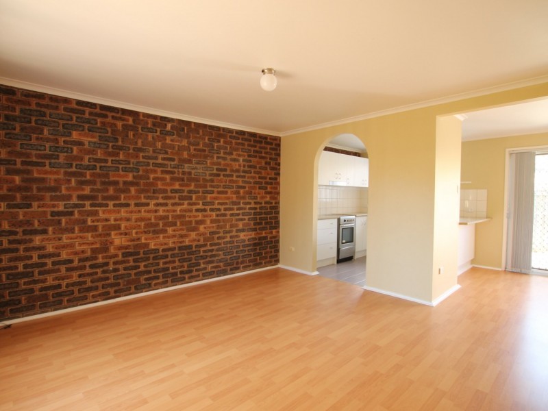 5/2 Cowper Avenue, Eagleby QLD 4207