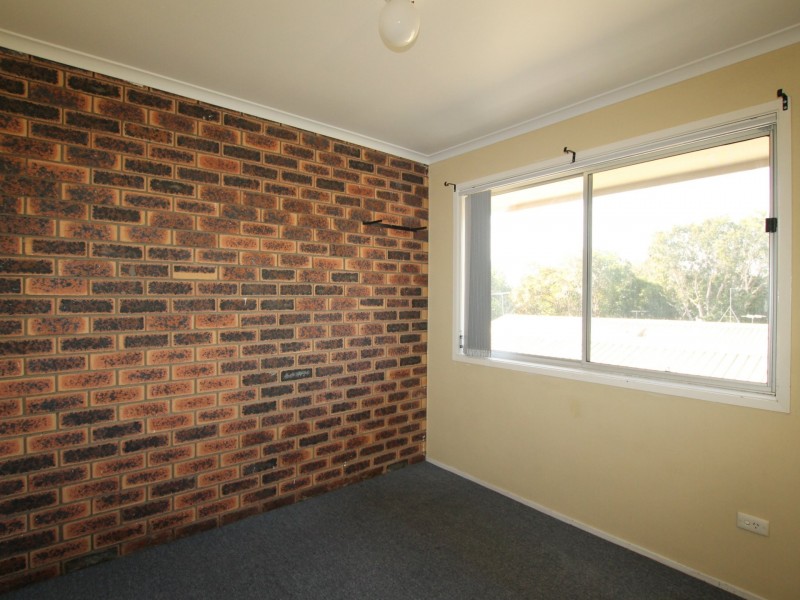 5/2 Cowper Avenue, Eagleby QLD 4207