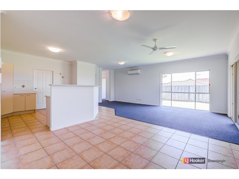 8 Bella Vista Circuit, Edens Landing QLD 4207