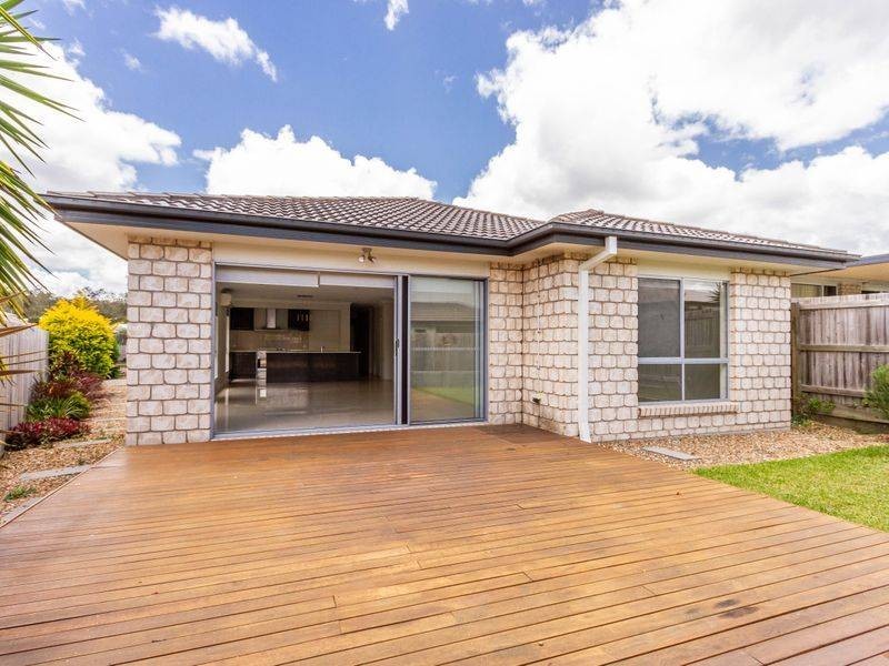 7 Ravensbourne Court, Waterford QLD 4133