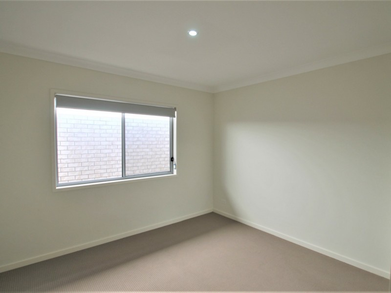 7 Ravensbourne Court, Waterford QLD 4133