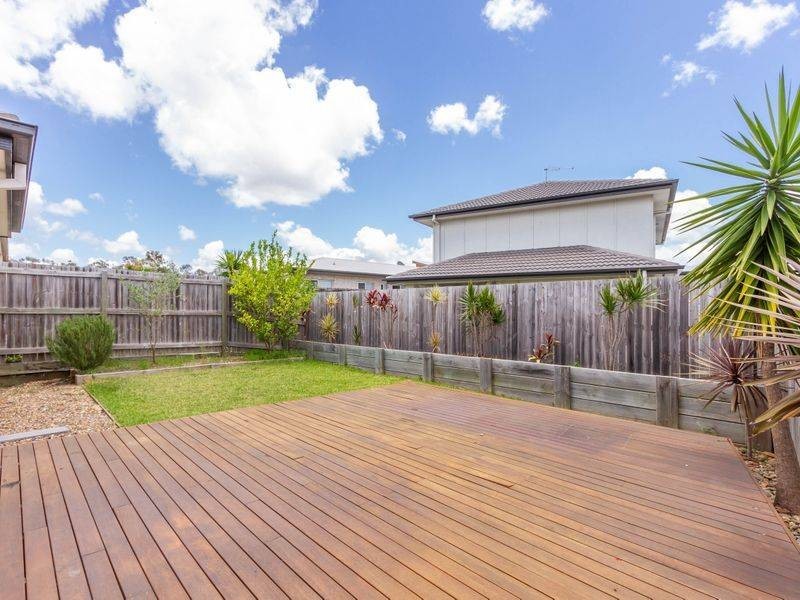 7 Ravensbourne Court, Waterford QLD 4133