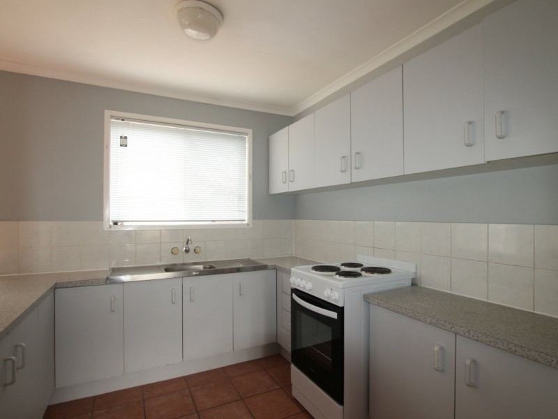 Unit 2/2 Cowper Avenue, Eagleby QLD 4207