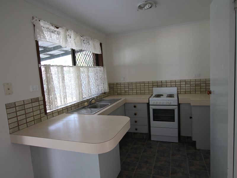 27 Fyshwick St, Loganholme QLD 4129