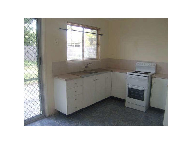 35 Bedford Cres, Eagleby QLD 4207