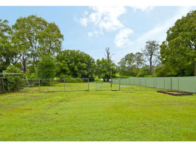 23 Katrina Crescent, Waterford West QLD 4133