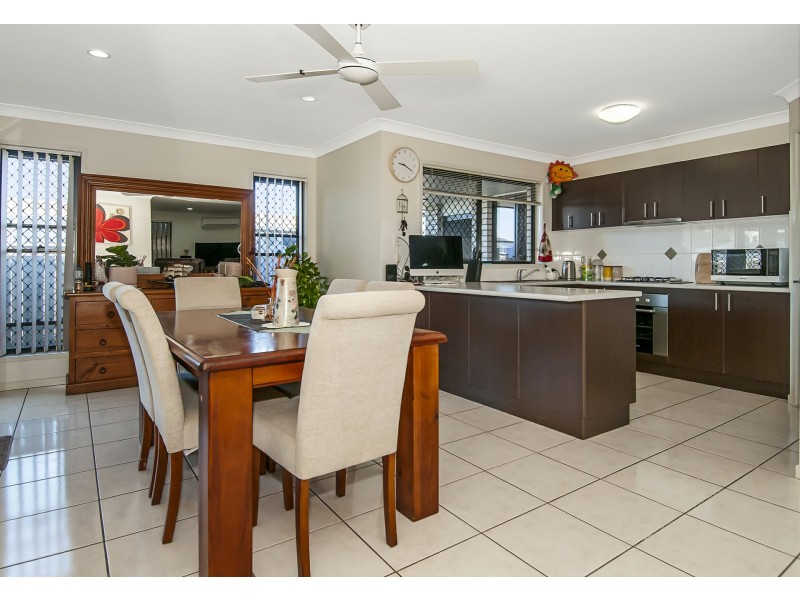 96 Outlook Drive, Waterford QLD 4133