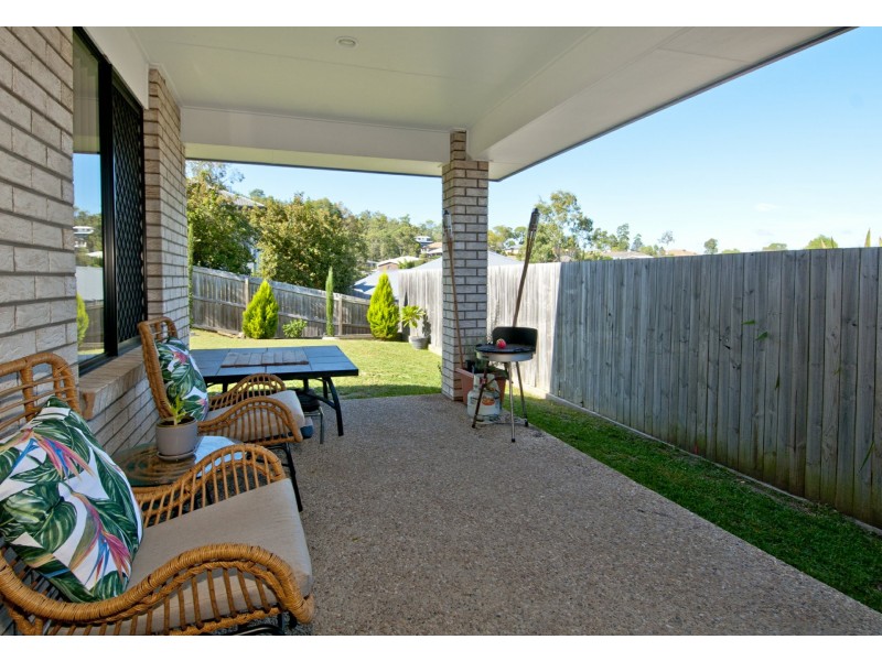 96 Outlook Drive, Waterford QLD 4133