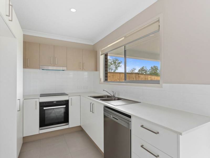 15 Windmill Place, Belivah QLD 4207